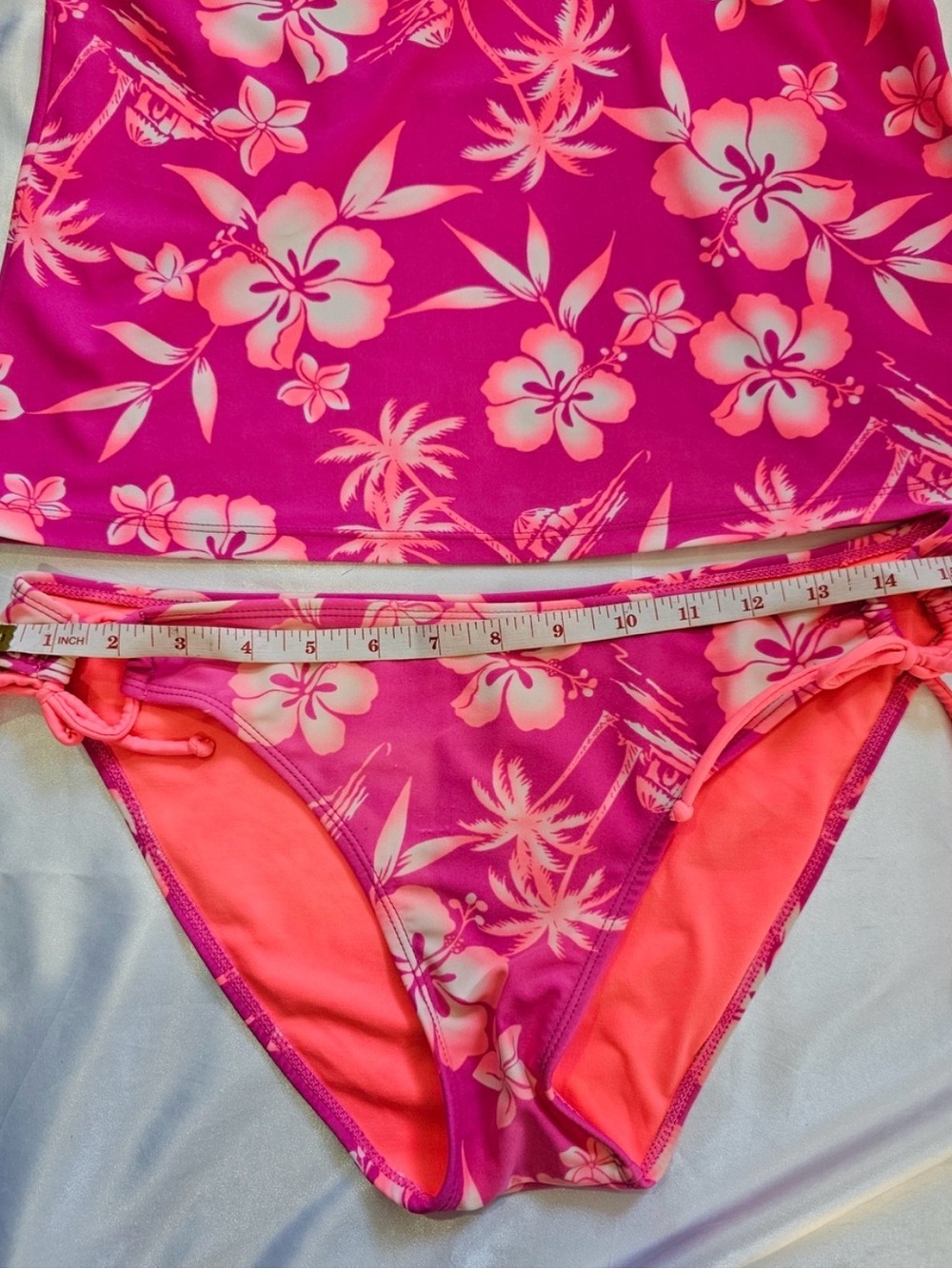 Pink Tankini Set - Picture 4 of 9